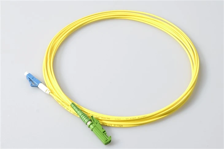 Patch kabel iz optičnih vlaken Lc do E2000